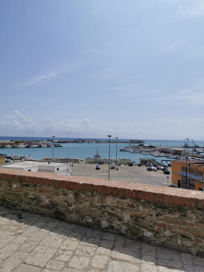 La Stanza Nel Borgo Apartment Termoli Exterior photo